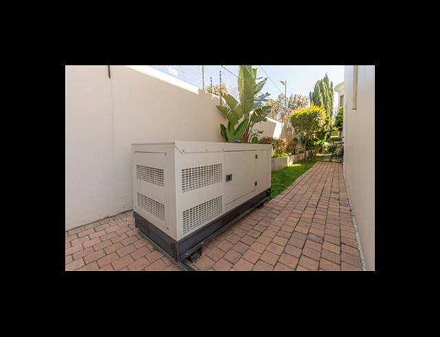 4 BEDROOM HOUSE FOR SALE IN BRYANSTON